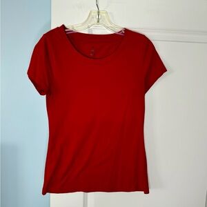 🍓6/$15🍓 Womens Size Small Red Tshirt